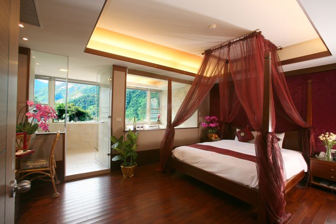 Hotel Tilun Dongpu Spa