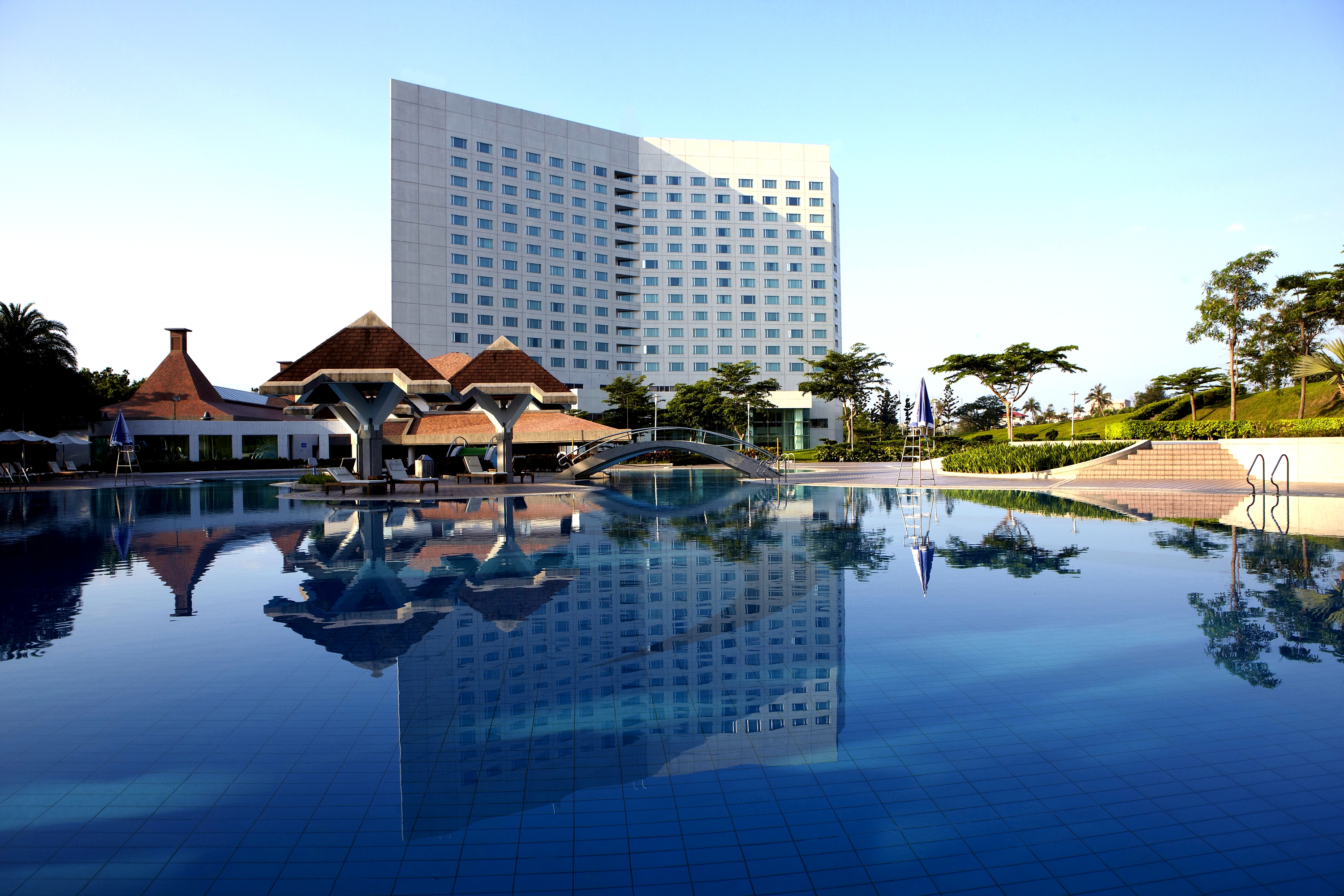 PARKVIEW HOTELS & RESORTS